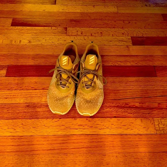 Adidas - Picture 9 of 9